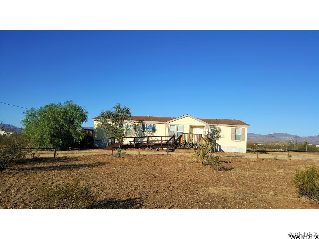 5341 North Laguna Road Golden Valley, AZ 86413 - Photo 1 of 31 Well kept home on 220 acres