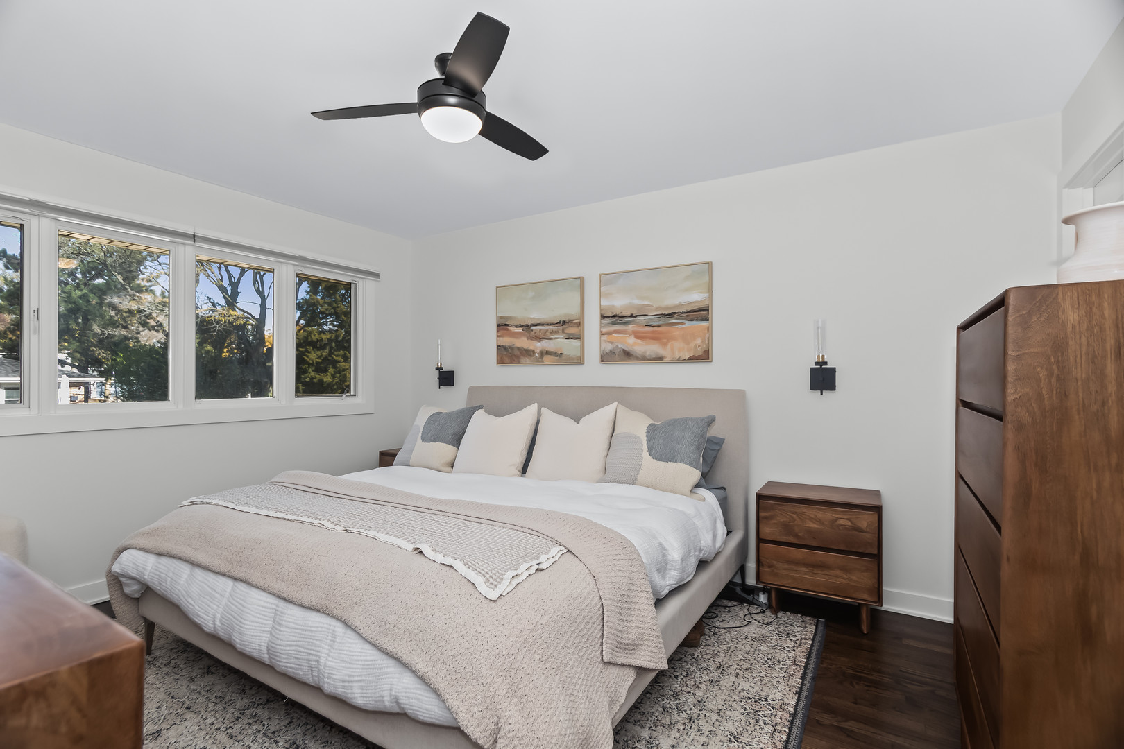3240 Pitcher Drive Darien, IL 60561 - Photo 24 of 43 a bedroom with a bed and a large window