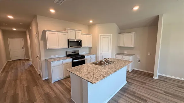 $344,990 | 8553 Beltmill Parkway, Fort Worth, TX 76131