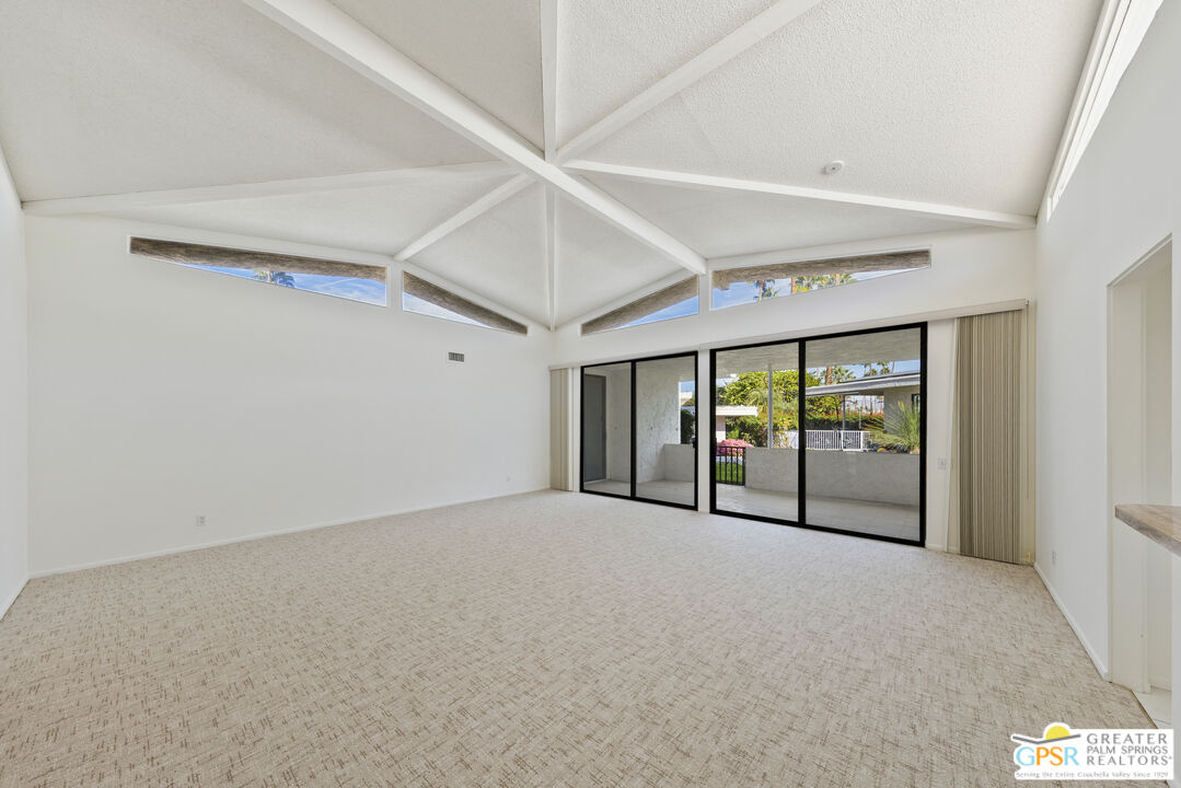 2296 Paseo Del Rey Palm Springs, CA 92264 - Photo 6 of 42