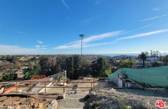 a view of a terrace with sitting area