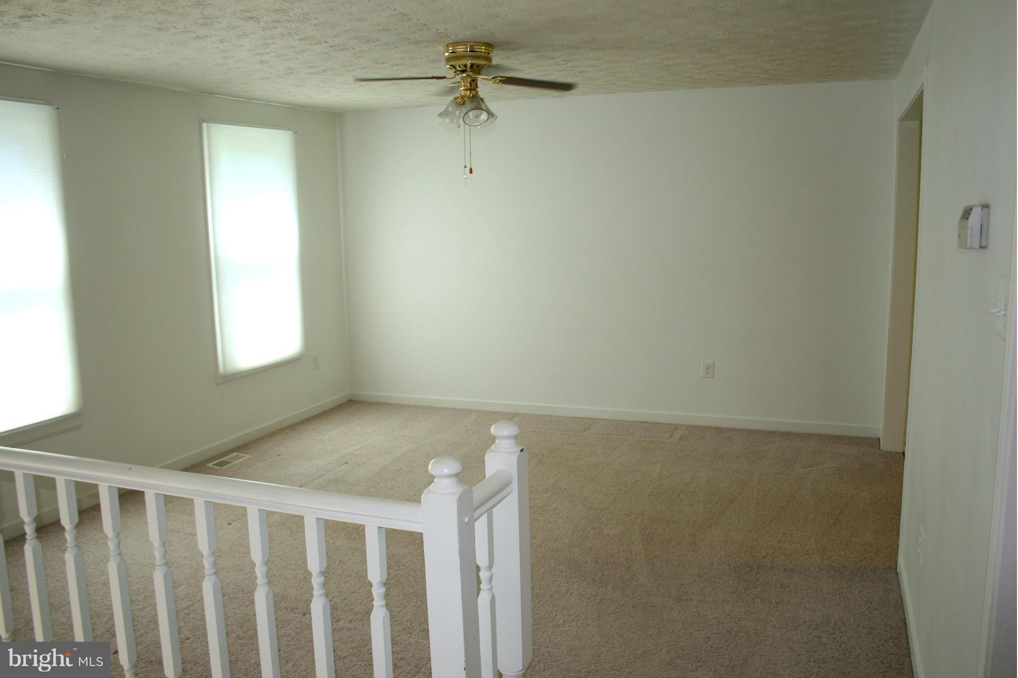 8760 Lowell Road Pomfret, MD 20675 - Photo 5 of 13 Living Room