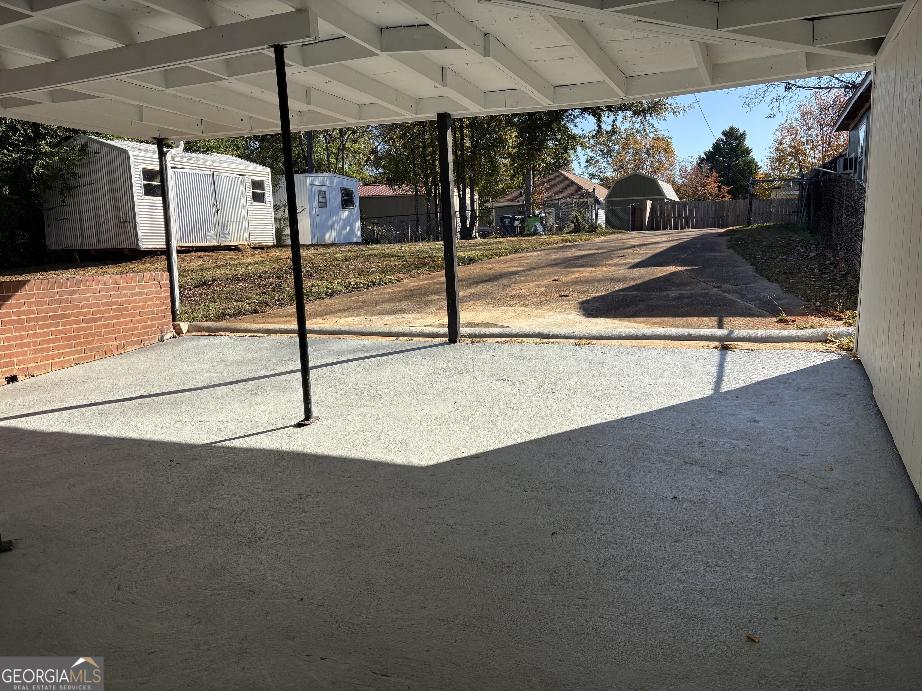 119 S Street Northwest Thomaston, GA 30286 - Photo 10 of 31 a view of a indoor basketball court