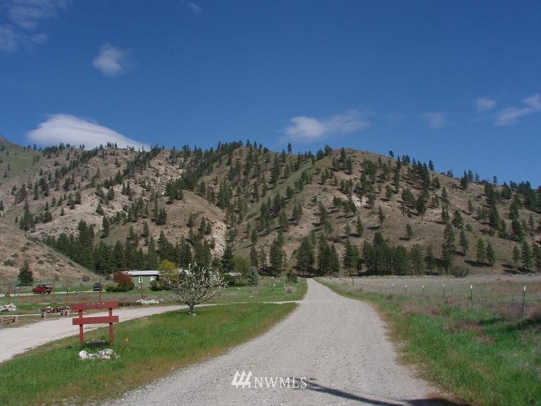6745 Navarre Coulee Road Chelan, WA 98816 - Photo 2 of 11 Gallery Image 2