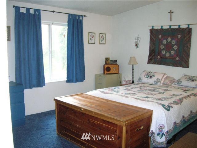 6745 Navarre Coulee Road Chelan, WA 98816 - Photo 7 of 11 Gallery Image 7