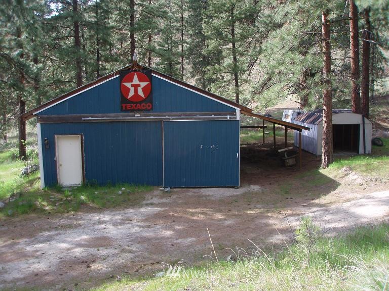 6745 Navarre Coulee Road Chelan, WA 98816 - Photo 9 of 11 Gallery Image 9