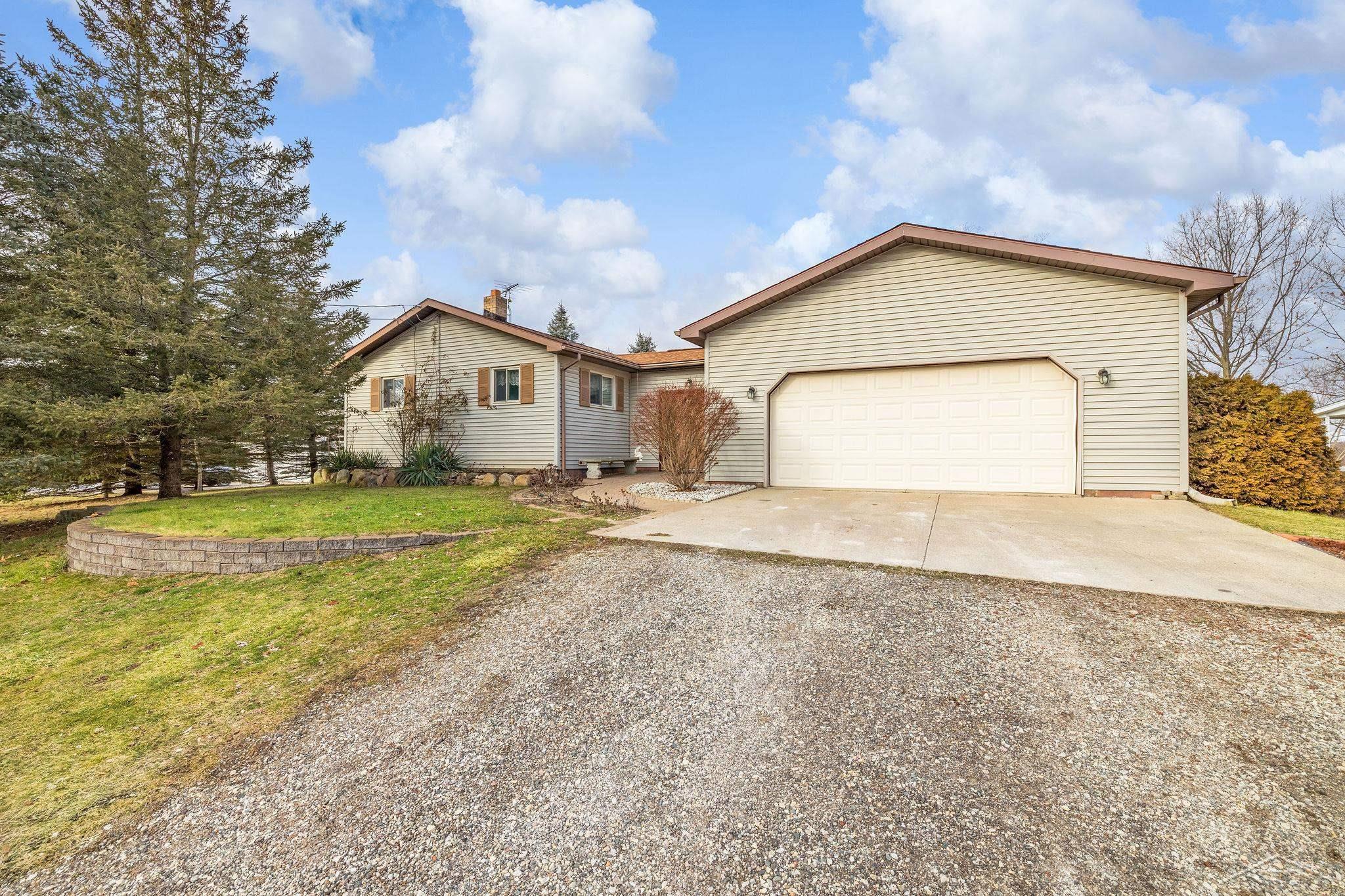 11469 Carr Road Davison, MI 48423 - Photo 58 of 63 50132876-c1398b56-6a84-4012-95a8-7ee7668d116f.JPG