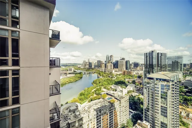 $3,000 | 44 East Avenue, Unit 2703, Austin, TX 78701