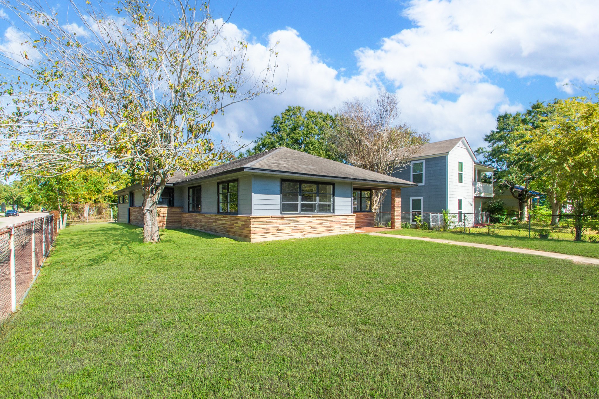 1230 West 4th Street Freeport, TX 77541 - Photo 43 of 49 7000 square foot lot.
