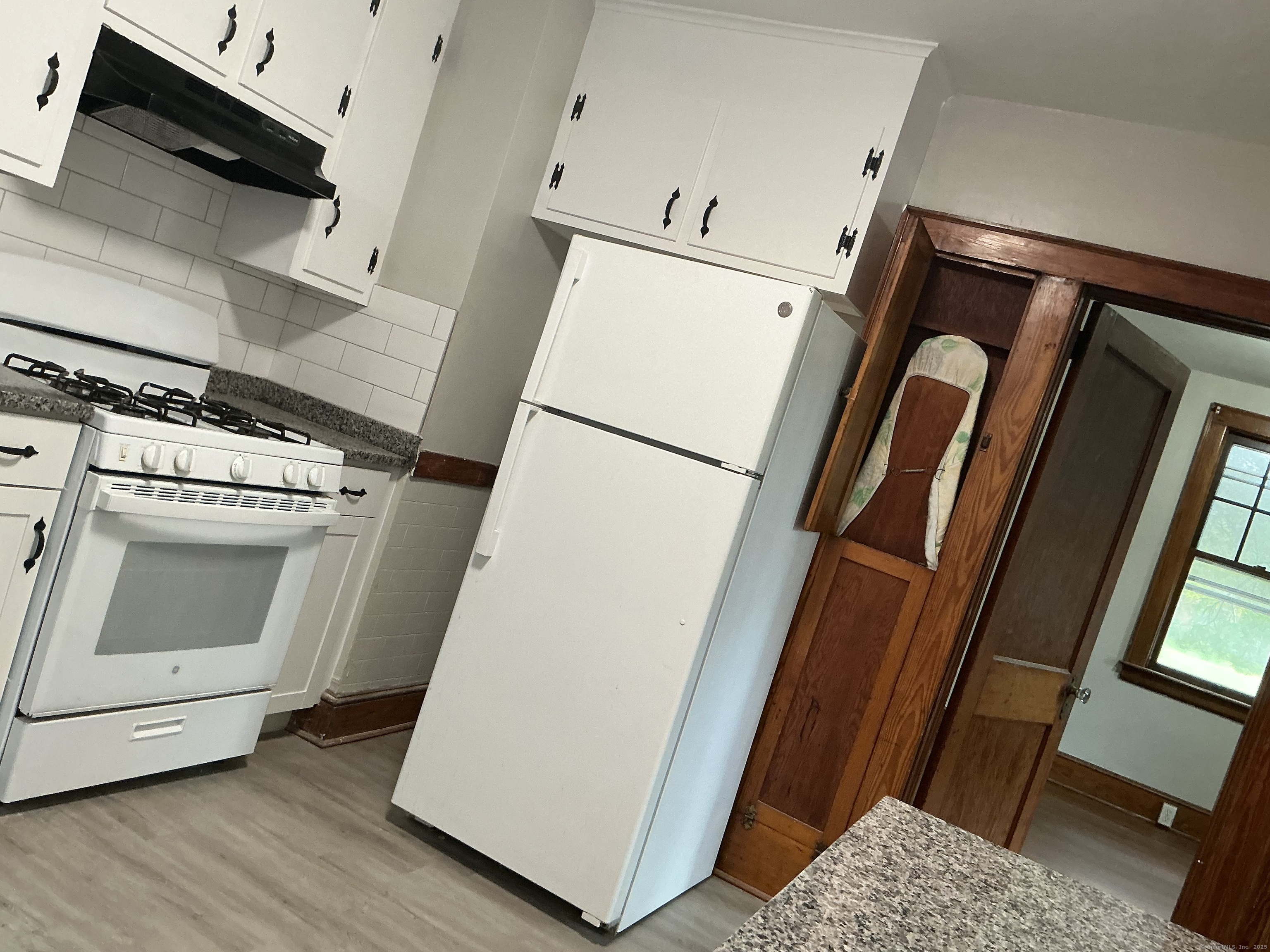 73 Stack Street Middletown, CT 06457 - Photo 6 of 18 a utility room with dryer and washer