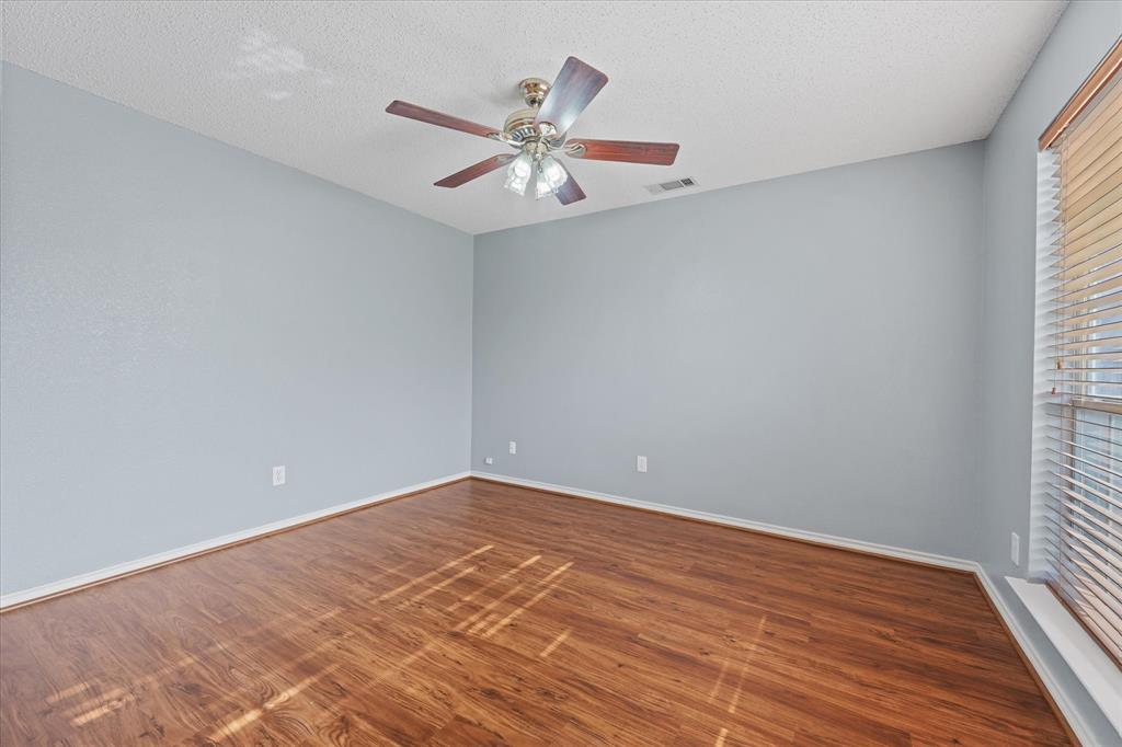 4915 West Creek Road Sachse, TX 75048 - Photo 6 of 34