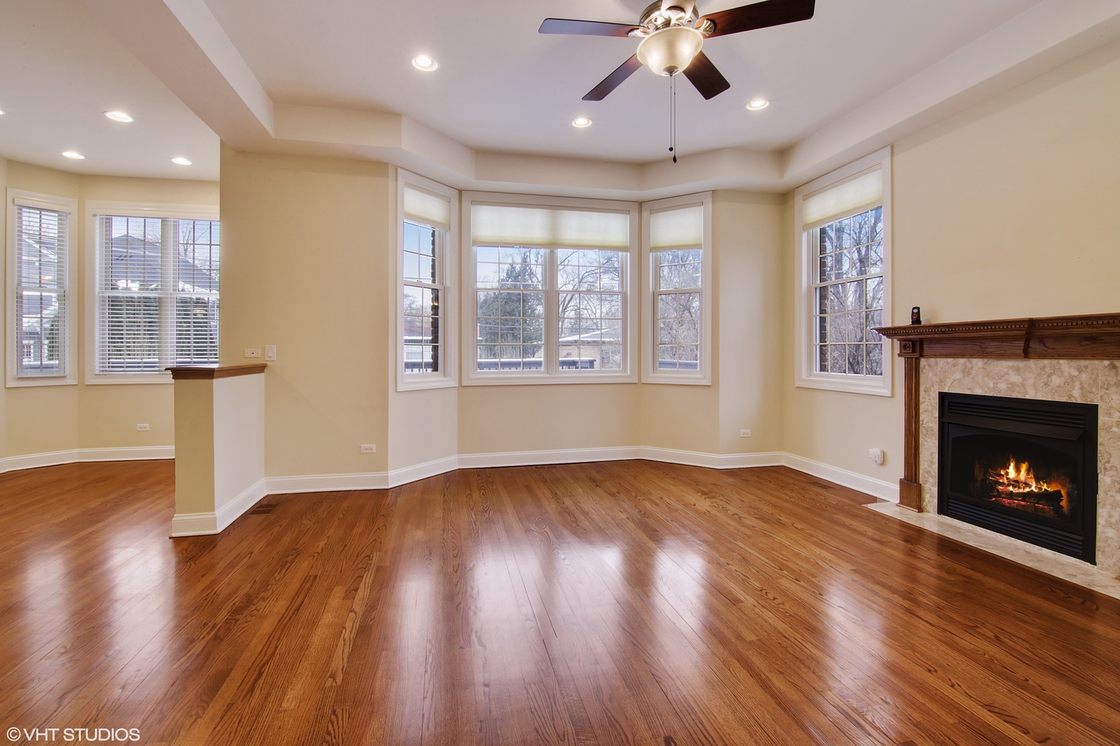 507 Locust Road Wilmette, IL 60091 - Photo 7 of 25