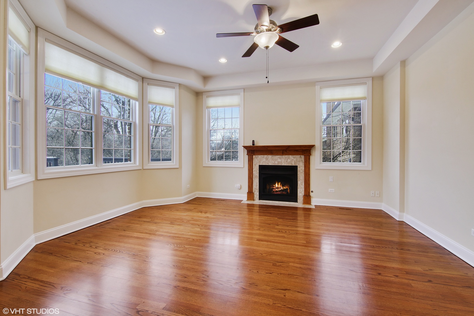 507 Locust Road Wilmette, IL 60091 - Photo 8 of 25