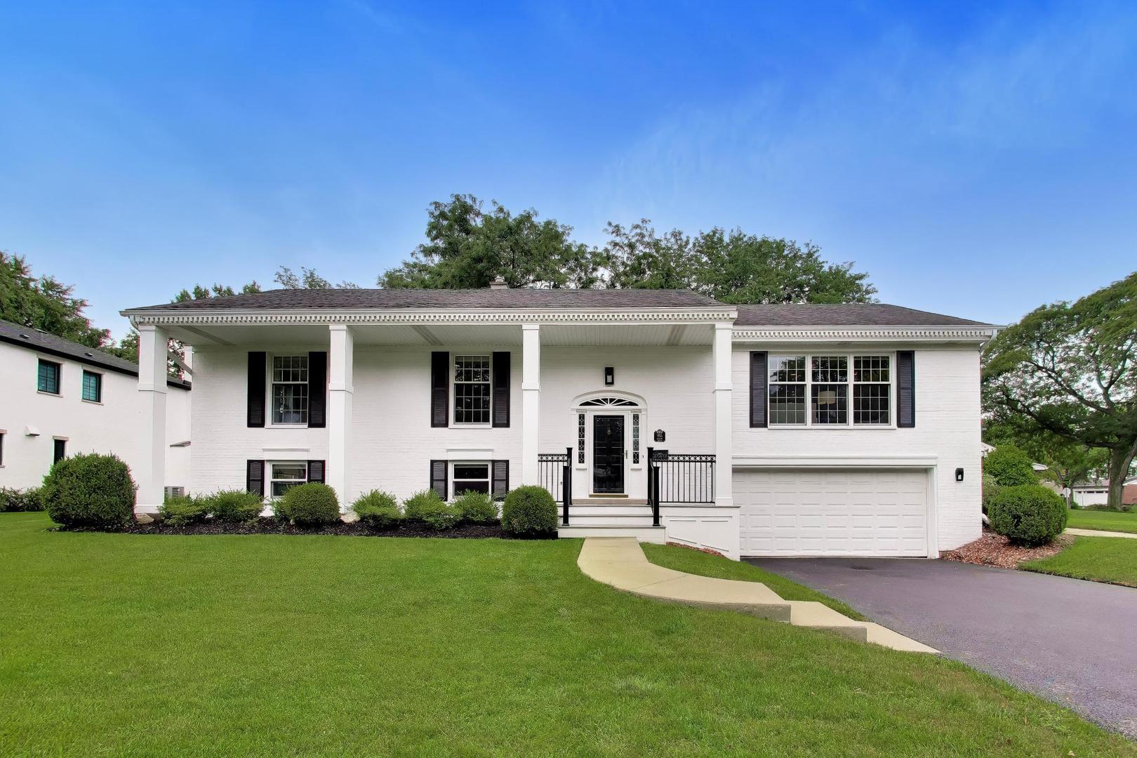 955 West Gilbert Road Palatine, IL 60067 - Photo 1 of 29 Gallery Image 1