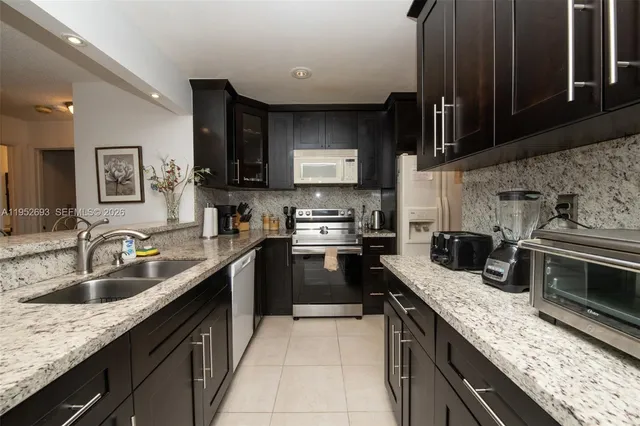 $3,999 | 11909 Southwest 48th Court, Cooper City, FL 33330