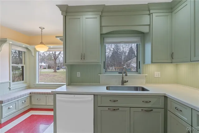 $319,900 | 4985 Fayetteville Manlius Road, Manlius, NY 13104