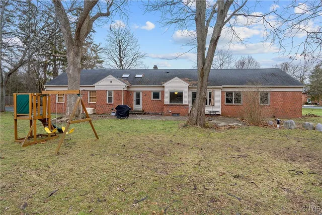 $319,900 | 4985 Fayetteville Manlius Road, Manlius, NY 13104