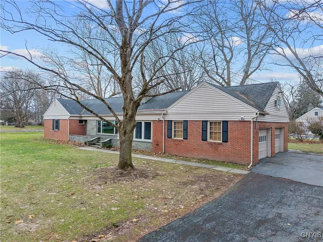 $319,900 | 4985 Fayetteville Manlius Road, Manlius, NY 13104