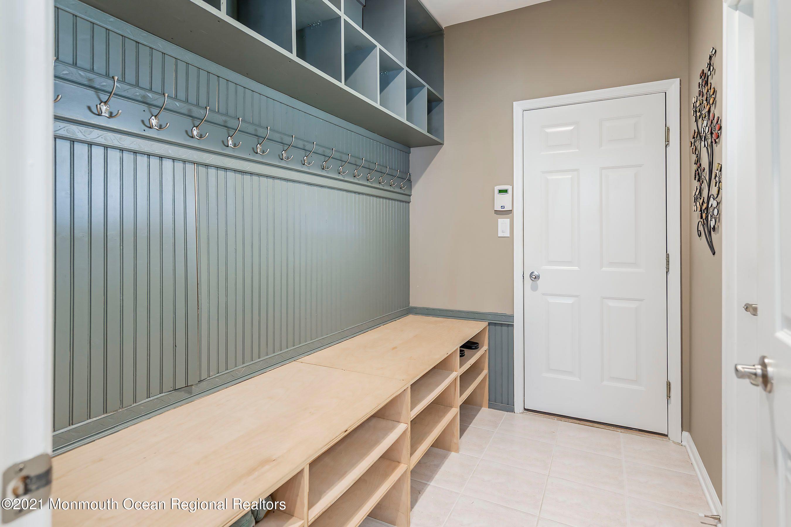2 Springbrook Drive Jackson, NJ 08527 - Photo 22 of 31 MUDROOM
