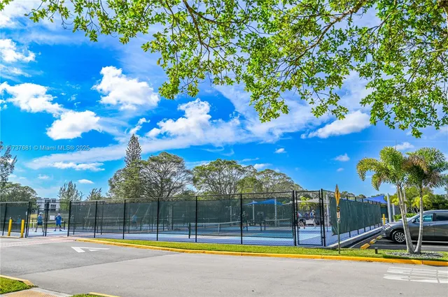 $189,900 | 4110 Oakridge V, Unit 4110, Deerfield Beach, FL 33442