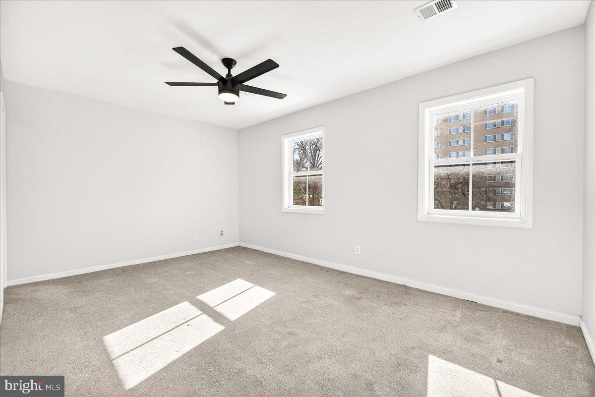1911 Lyttonsville Road, Unit 1911 Silver Spring, MD 20910 - Photo 25 of 37 Primary