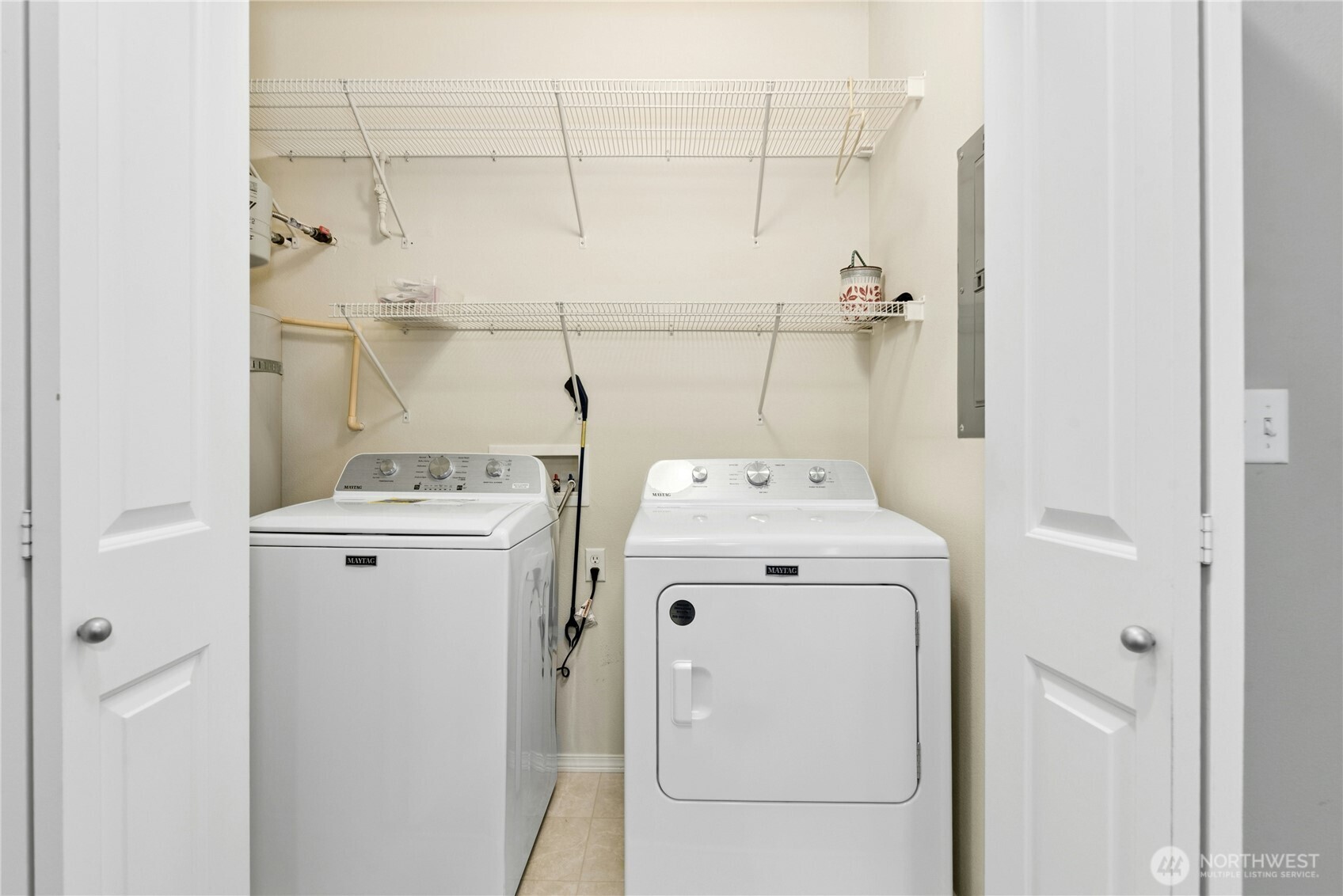 14915 38th Drive Southeast, Unit II1033 Bothell, WA 98012 - Photo 18 of 25 a utility room with dryer and washer
