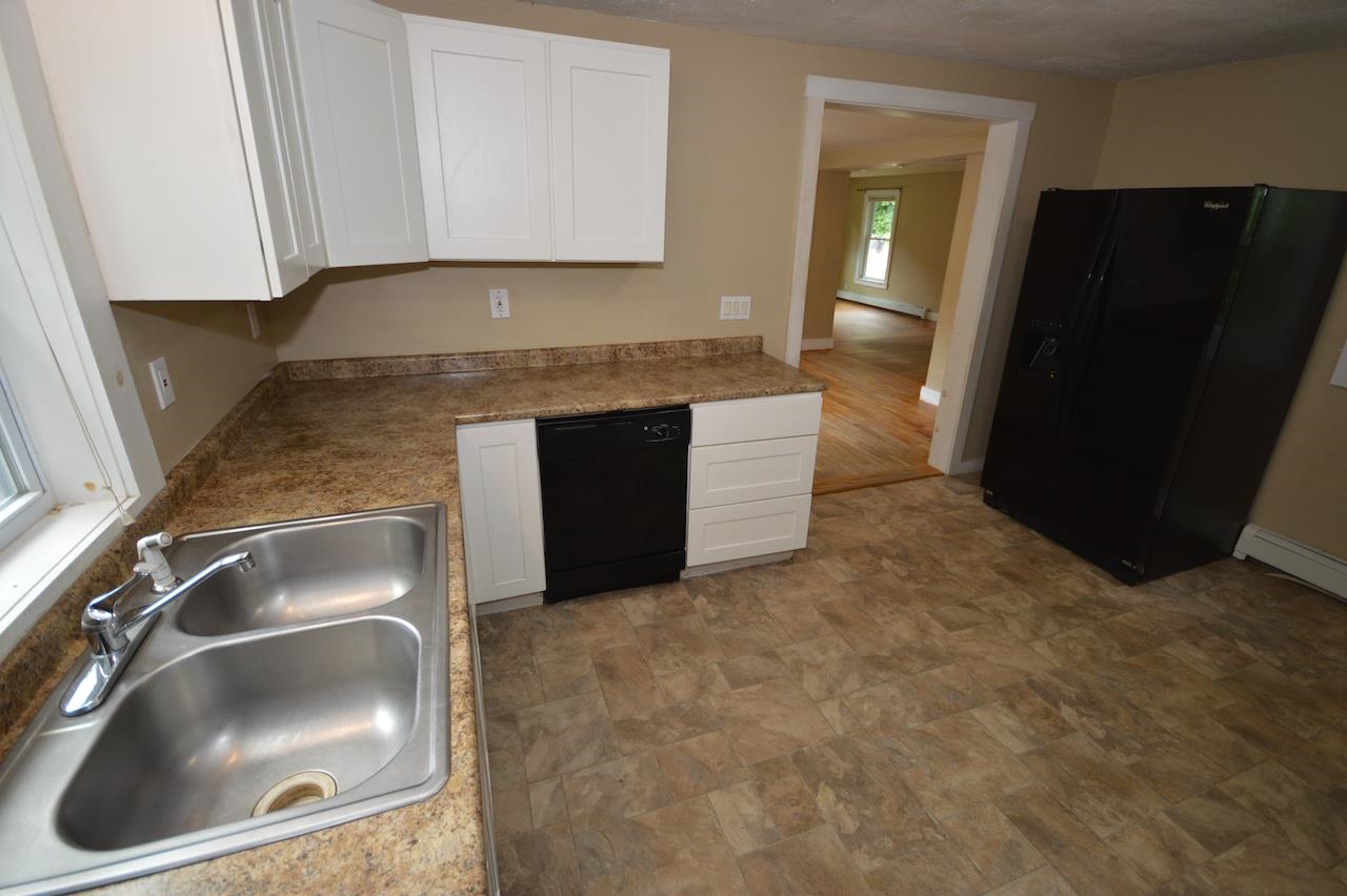 197 Chance Pond Road Franklin, NH 03235 - Photo 5 of 39
