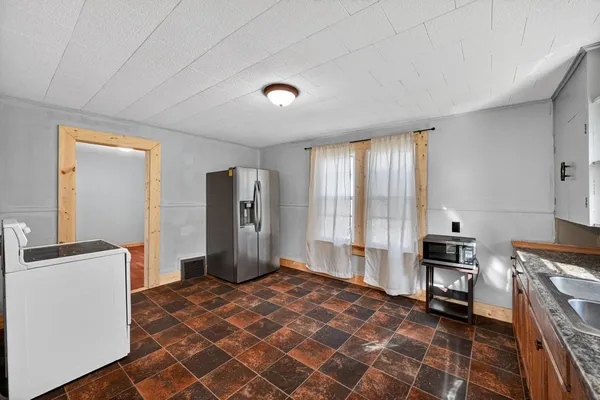 $185,000 | 11991 Indian Lane, Aurora, IN 47001