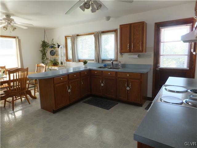 1080 Ridge Avenue Allentown, PA 18102 - Photo 5 of 18 Gallery Image 5