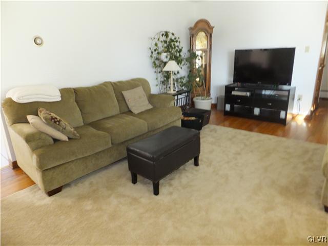 1080 Ridge Avenue Allentown, PA 18102 - Photo 9 of 18 Gallery Image 9