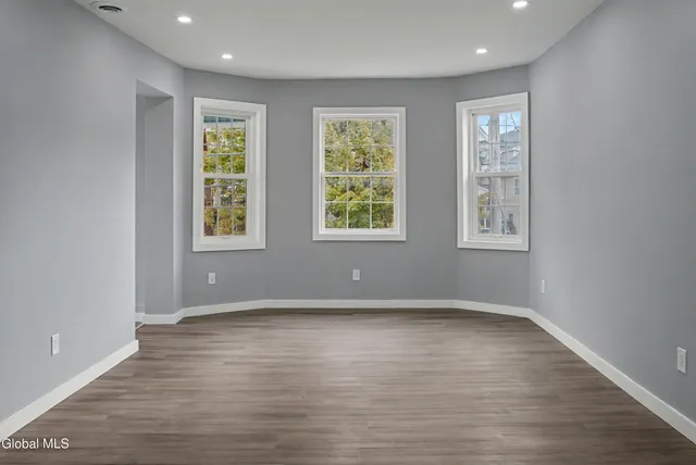 $424,900 | 332 Georgetta Dix Plaza, Schenectady, NY 12307