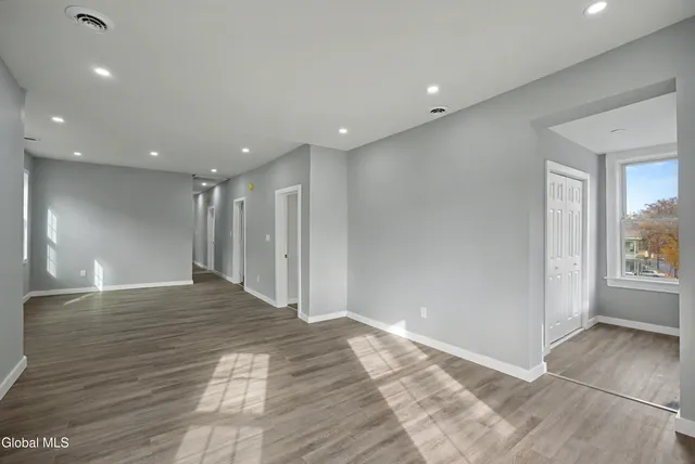 $424,900 | 332 Georgetta Dix Plaza, Schenectady, NY 12307