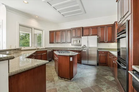 $2,695,000 | 10243 Pineland Drive, Houston, TX 77024