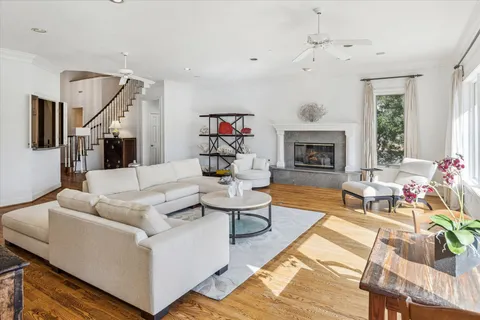 $2,695,000 | 10243 Pineland Drive, Houston, TX 77024