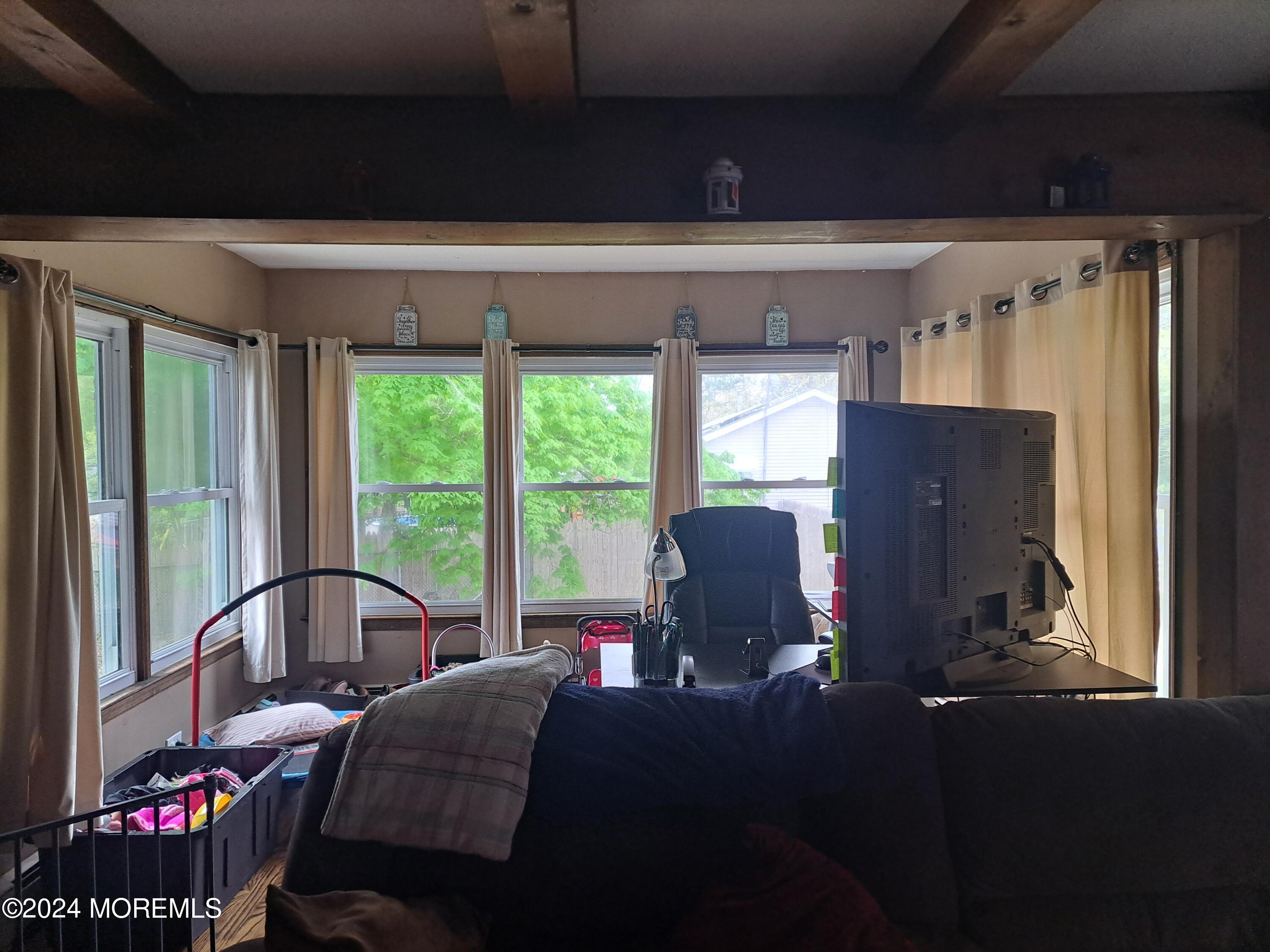 404 Dover Road Toms River, NJ 08757 - Photo 12 of 40 LIVINGROOM CUT-OUT 1