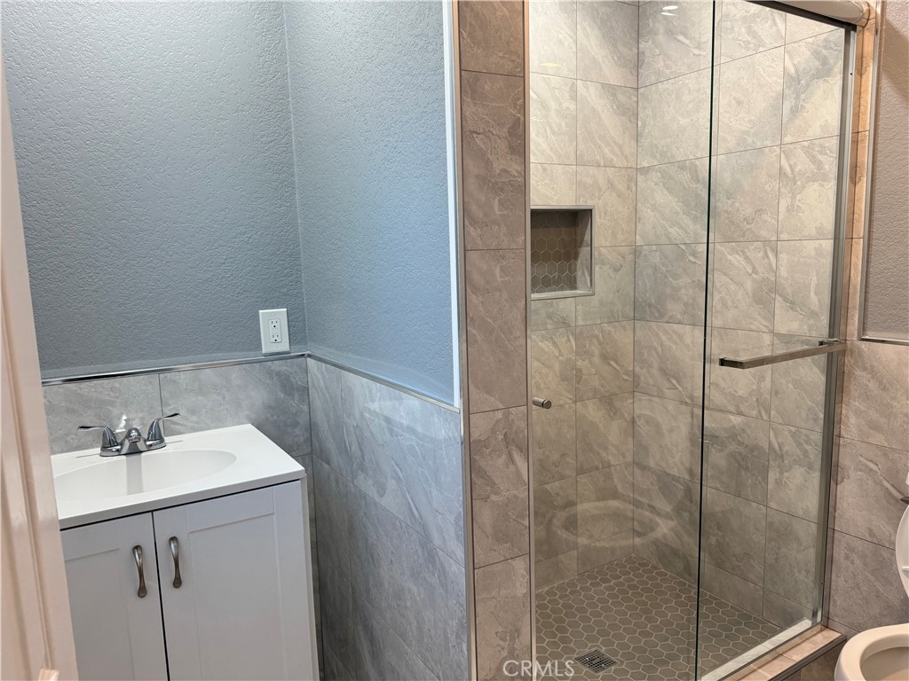 3719 McKenzie Street, Unit 3719 Riverside, CA 92503 - Photo 18 of 28 Full bath 2
