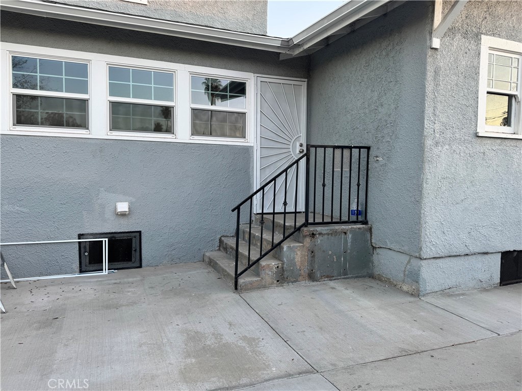 3719 McKenzie Street, Unit 3719 Riverside, CA 92503 - Photo 27 of 28 Side entrance to Laundry Room