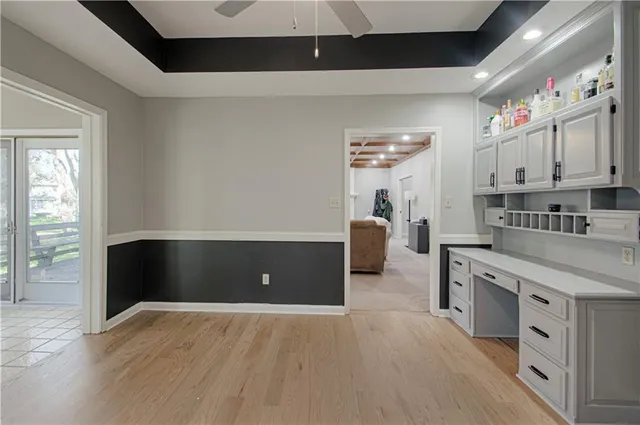 $479,900 | 116 The Woodlands Drive, Gladstone, MO 64119