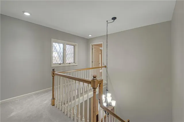 $479,900 | 116 The Woodlands Drive, Gladstone, MO 64119