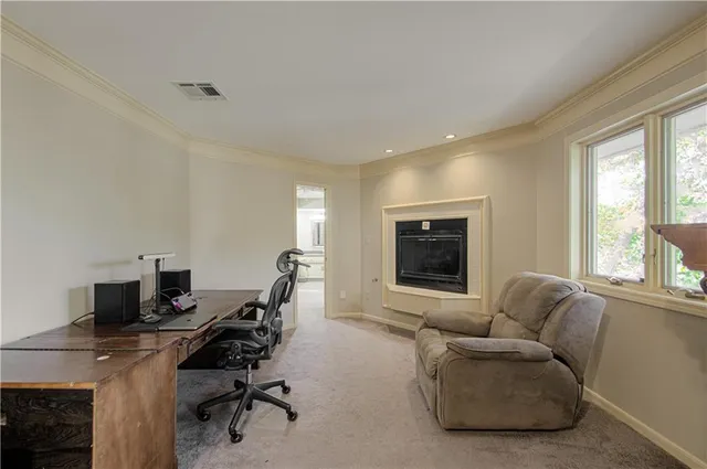 $479,900 | 116 The Woodlands Drive, Gladstone, MO 64119