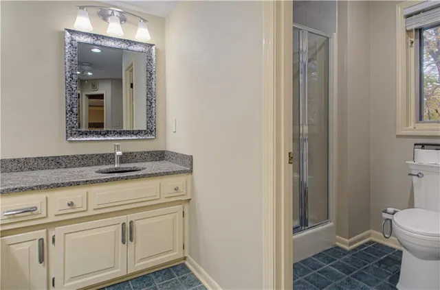 $479,900 | 116 The Woodlands Drive, Gladstone, MO 64119