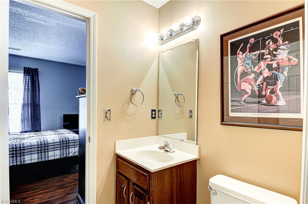 4204 Braddock Road High Point, NC 27265 - Photo 22 of 27 Gallery Image 22
