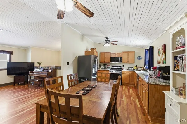 $299,900 | 343-351 Upton Road, Sandy Creek, NY 13142