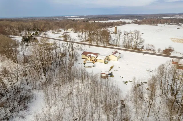 $299,900 | 343-351 Upton Road, Sandy Creek, NY 13142