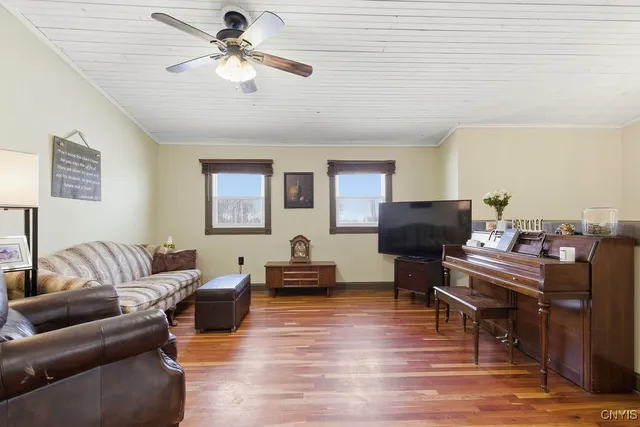 $299,900 | 343-351 Upton Road, Sandy Creek, NY 13142