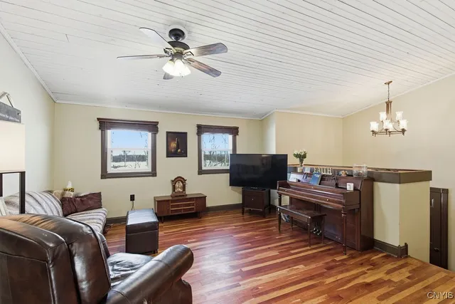 $299,900 | 343-351 Upton Road, Sandy Creek, NY 13142