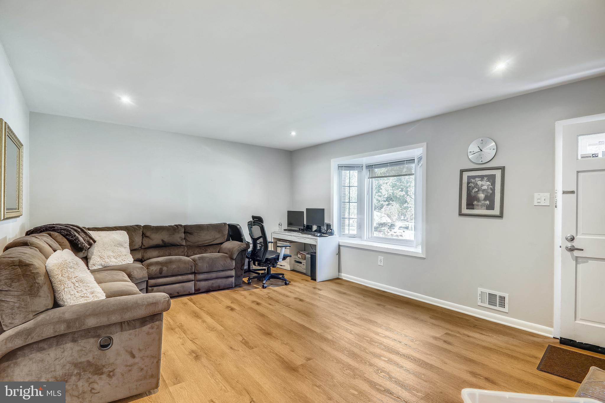 12205 Pheasant Run Drive Laurel, MD 20708 - Photo 3 of 25 Gallery Image 3