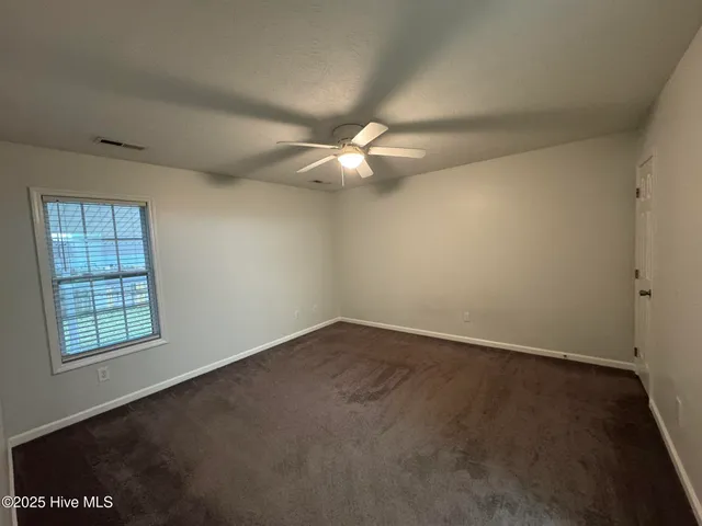 $1,595 | 821 Summer Tree Lane, Wilmington, NC 28412