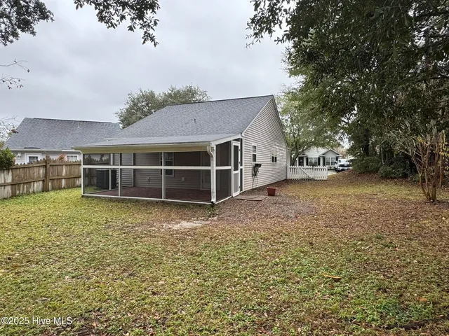 $1,595 | 821 Summer Tree Lane, Wilmington, NC 28412