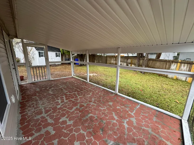 $1,595 | 821 Summer Tree Lane, Wilmington, NC 28412